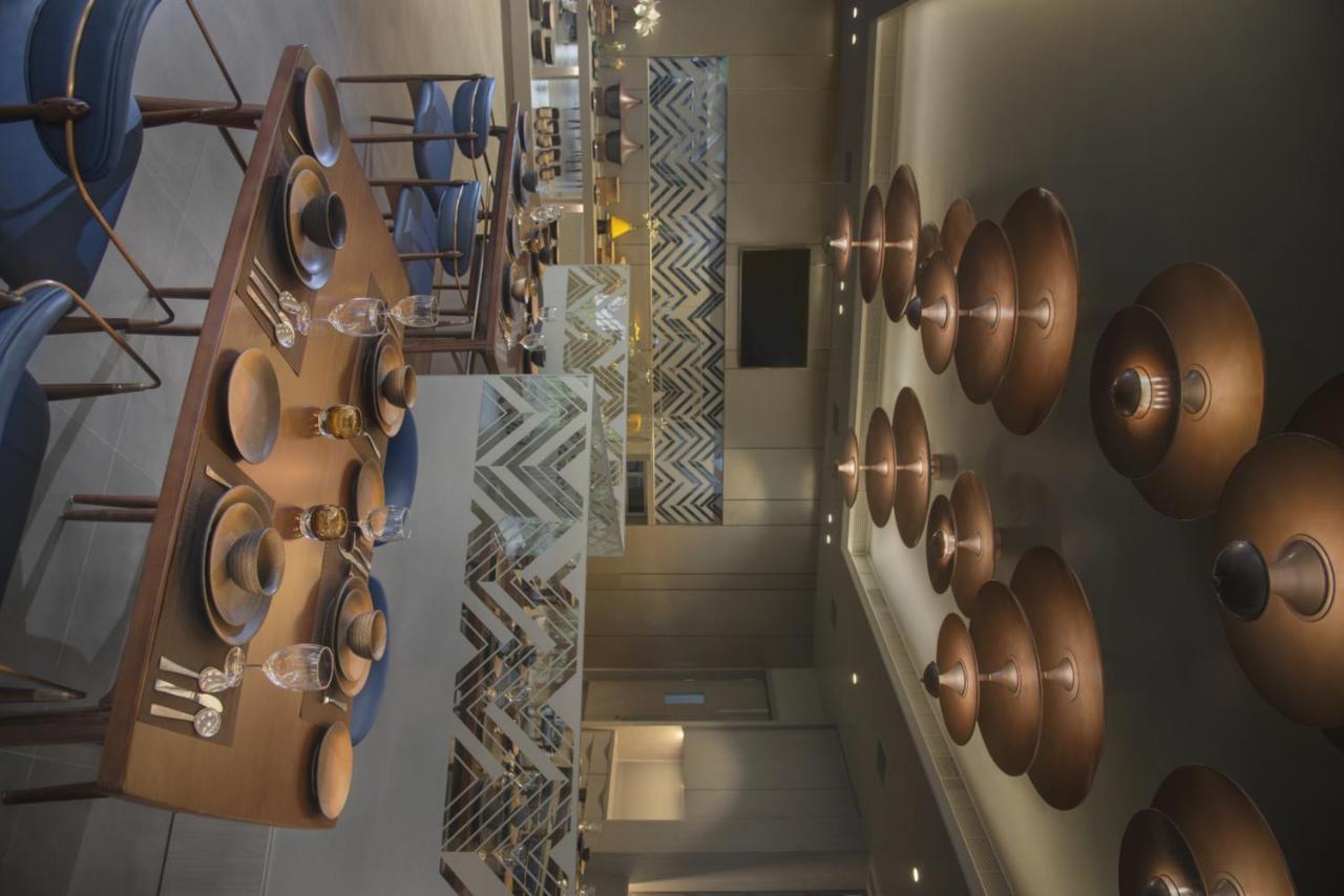 Kabir Hotel & Spa ヴァドーダラー エクステリア 写真