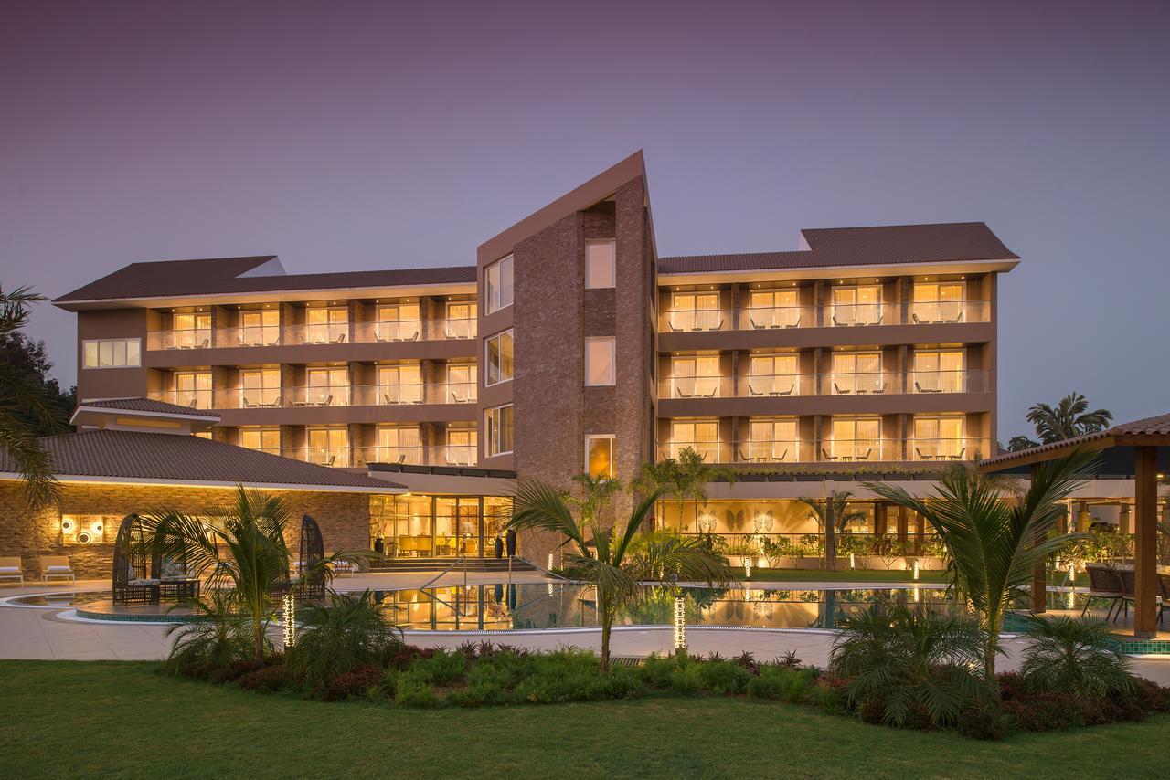 Kabir Hotel & Spa ヴァドーダラー エクステリア 写真