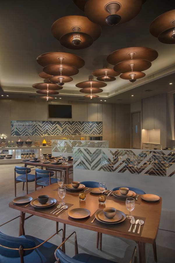 Kabir Hotel & Spa ヴァドーダラー エクステリア 写真